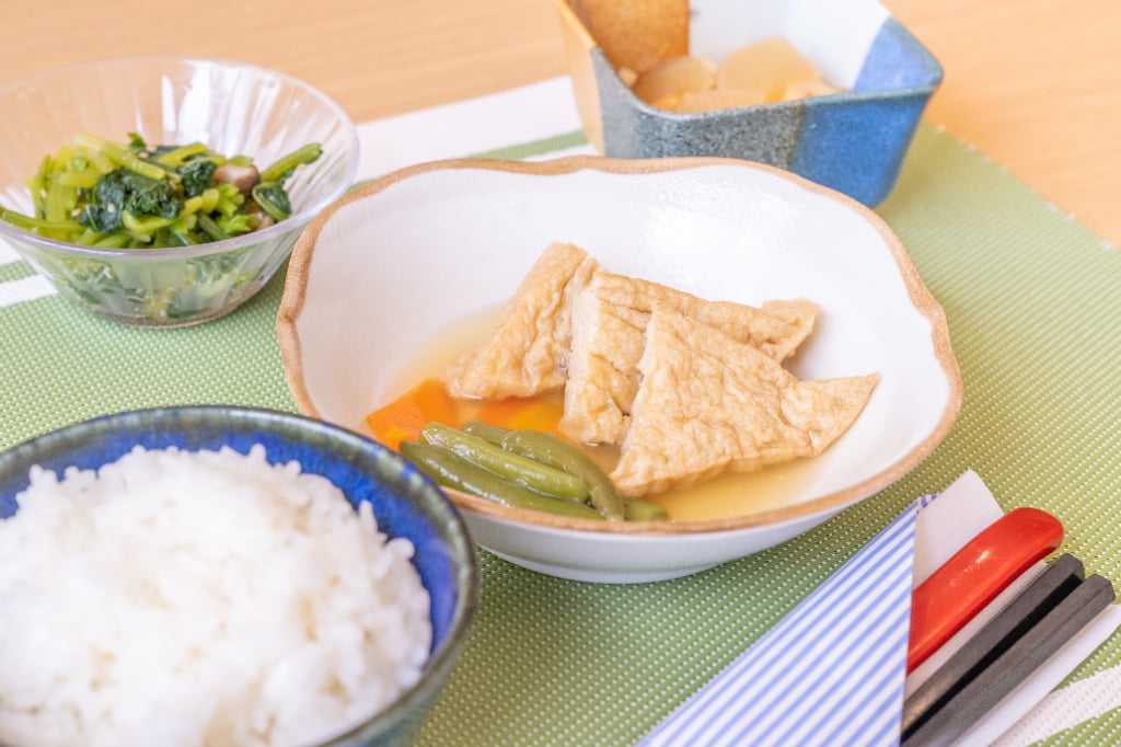 朝食